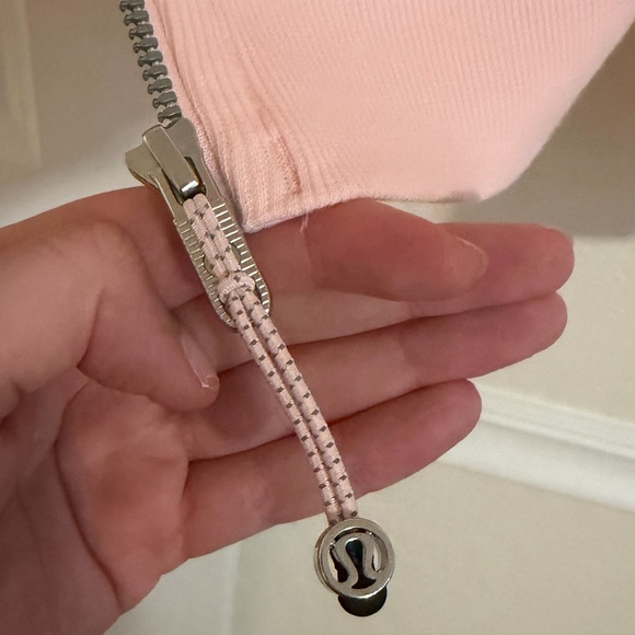 strawberry milkshake scuba zip lululemon - Picture 5 of 7